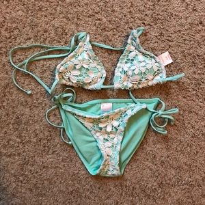 Brand new xs lace and mint bikini ***5 for $20***